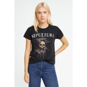 Rare Women’s Small Sepultura Black Concert T Shirt 2012